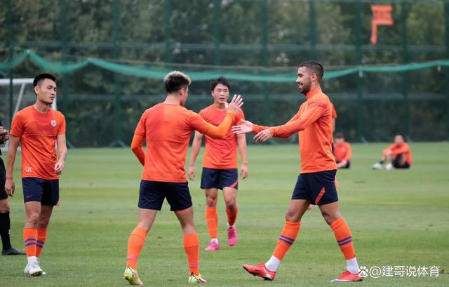 实况足球怎么把球员放到更衣室 实况足球怎么把球员放到更衣室